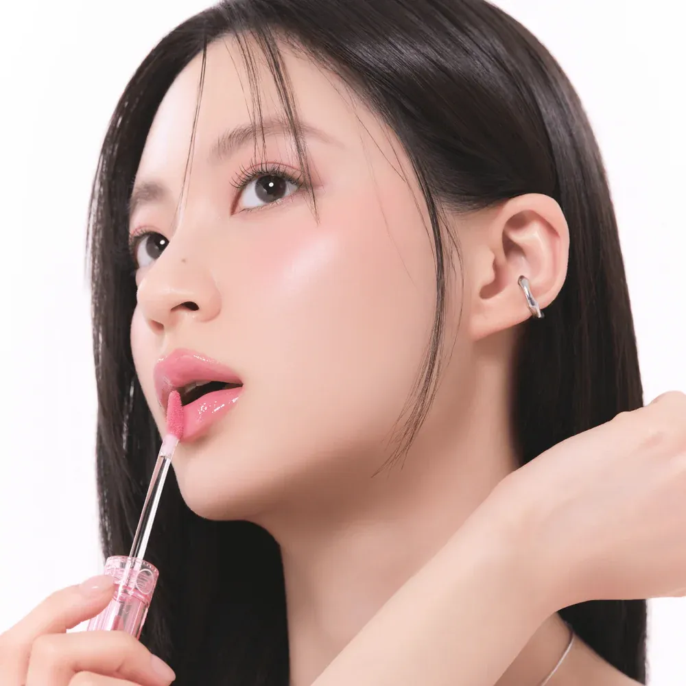 GLASTING_COLOR_GLOSS_7_438cd65f-0ad1-4109-9102-435ff7835f01.webp